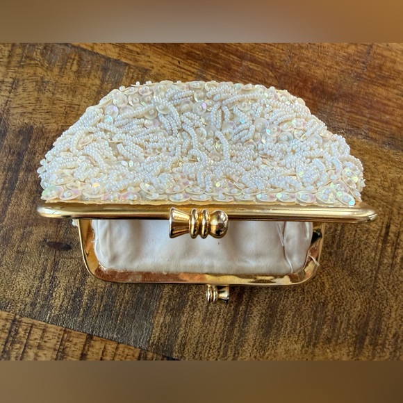 VTG Emson Japan Hand Made Beaded kiss clasp Coin Purse Ivory Romantic Glam - Picture 4 of 6